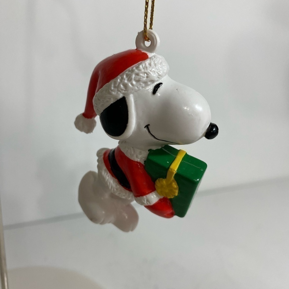 Snoopy Santa Gift Box Peanuts 2.8" Rubber Christmas‎ Ornament United Features